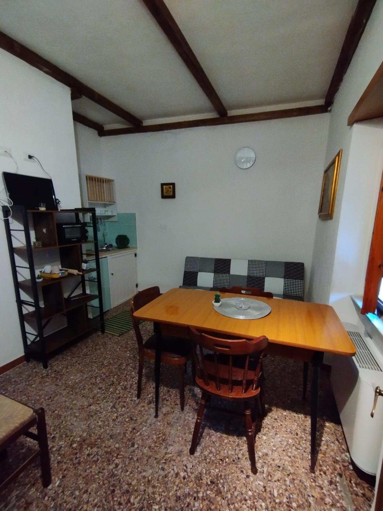 Casa Luisa Lägenhet Aggius Exteriör bild