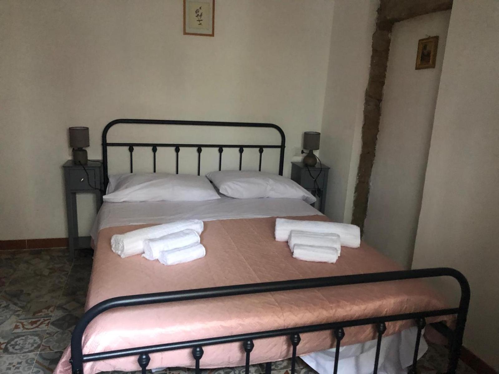 Casa Luisa Lägenhet Aggius Exteriör bild